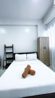 Quiet Modern Studio for Work and Rest - 0