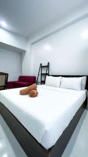 Quiet Modern Studio for Work and Rest - 2