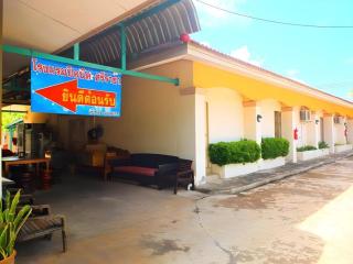 Picnic Sriracha Hotel - 8