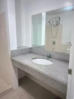 Mid-rise staycation in parañaque - 2