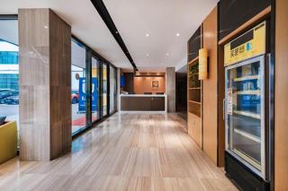 IU Hotel Kunming Jinma Bijifang Joy City - 8