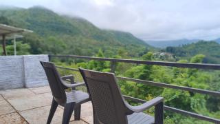 Kings Court Village Resort - 9