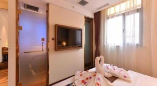 James Joyce Coffetel·Beijing South Muxiyuan Metro Station - 1