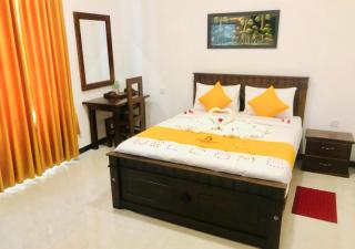 Sunset & Safari Club - 7