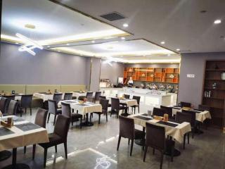 Vienna Hotel Tongliao Ke'erqin - 2