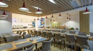 Borrman Hotel Guiping Xishan Government Service Center - 8