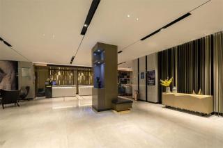 Echarm Hotel Wuhan Guanggu Biology City - 8