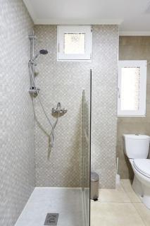 Acà Y Allà Apartamento Alfonso El Batallador - Pamplona - 3