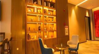 Borrman Hotel Zhanjiang Wuchuan Jinsha Plaza - 8