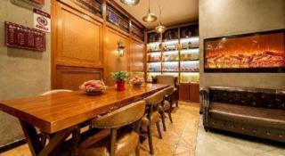 James Joyce Coffetel· Zhengzhou Wenhua Road Technology Market - 3