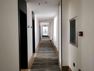 GreenTree Inn Express Liaoning Jinzhou Bijia Mountain - 4