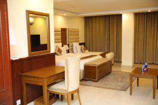 City Oasis Hotel - 8