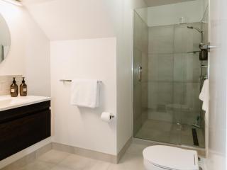 Tresco Apartments - 3