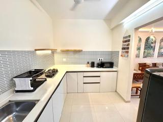 Ultra Luxe 1BHK Candolim - Modern Apartment, Pool, Balcony - 5 Minutes to Beach - 5