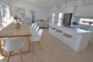 Luxury Coastal Retreat -14 Haynes Rd, Middleton - 5