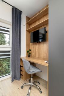 Klimatyzowane Studio dla Dwóch Osób Praca Zdalna by Noclegi Renters - 7