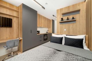 Klimatyzowane Studio dla Dwóch Osób Praca Zdalna by Noclegi Renters - 2