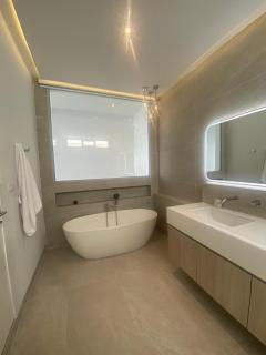 Minimalist luxury villa - 5