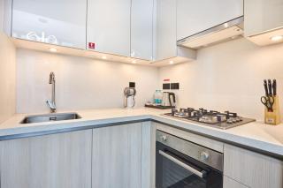 STAY BY LATINEM Luxury 1BR Holiday Home CC 1806 Near Burj Khalifa - 3