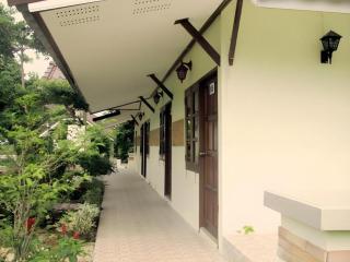 Suanlamyai Resort - 9