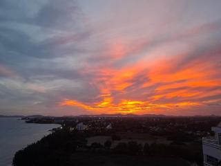 Apartment on Beach, Stunning Views, Rayong - Ban Phayun - 7