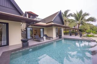 Elegant 4-Bedroom Pool Villa with Rooftop Sala - 8