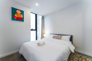 Art filled 2b2b Apt Family Friendly Free Parking - 7