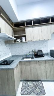 Light-Filled Studio with Serene Ambiance - 9