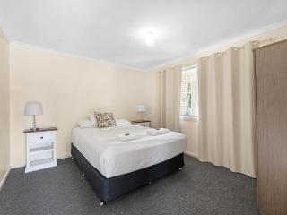 Cutie On Cunningham - 7