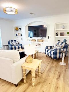 Blue Bay Cottage - 2
