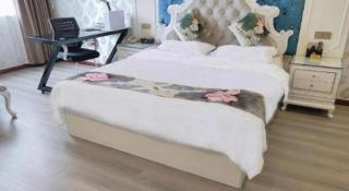 GreenTree Alliance Hotel Chongqing Qianjiang County Wuling Shui'an Jiaotong Xi Road - 4