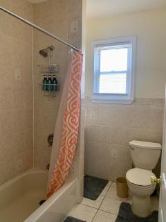 Spacious Apt, Parking, Laundry, BBQ, RU, RWJ - 5