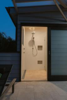 Bird & Beach - 2 minutes walk to the beach - 5