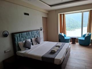 Luxury Aloha Apartments, Rishikesh - 4