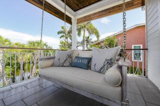 Sea La Vie Beach House - Luxurious 4BR Home W Pool Spa Dock Canal Access on Anna Maria Island - 6