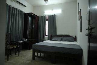 Tree Fort Homestay - Cochin - 2