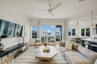 Mariners Crossing - Stunning Luxury Home w Gulf Views From Every Room Rooftop Deck PoolSpa - 2