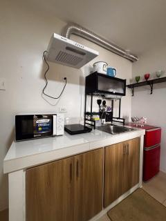 Modern 2BR Escape Overlooking the Iloilo River - 4