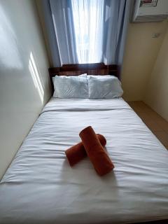 Modern 2BR Escape Overlooking the Iloilo River - 1