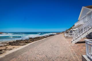 Beachfront property, Victoria Bay, Garden route - 2