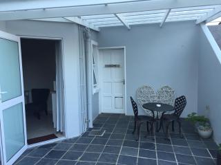 Larkspur Place - East London - 9