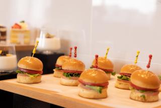 Nostalgia S Hotel Beijing Qianmen Street & Tianqiao Performing Arts Center 时光漫步S酒店 北京前门天桥艺术中心店 Free fresh ground coffee,Free laundry service - 2