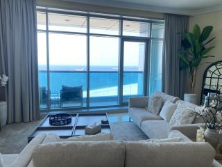 2BR Beachfront Apartment with Ocean Views - 6