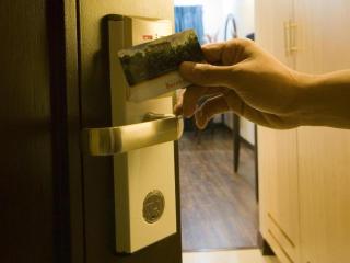 Baguio Burnham Suites Hotel - 9