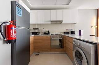 Silkhaus Stylish 2BDR Stay in Radiant Boulevard - 3