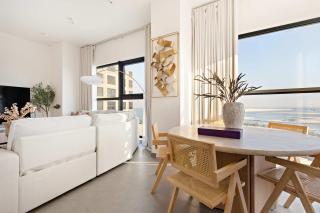 Silkhaus Luxe 3BDR & Maid Room in Pixel Tower - 5