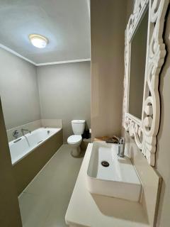 SaltySky Penthouse - 4