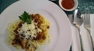 Grand Amira Hotel Solo, Azana Hotels Collection - 1