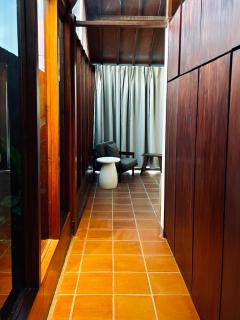 Iron Oak Villa Bali - nearby Canggu - 7