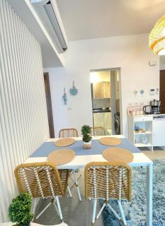 Privado 2BR Lakeview with Garden - 3